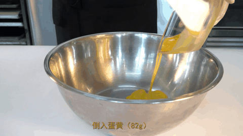 栗栗雪芙